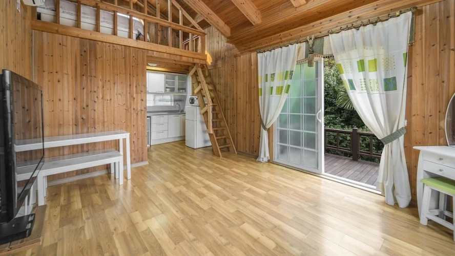 1 Bedroom Standard room with balcony