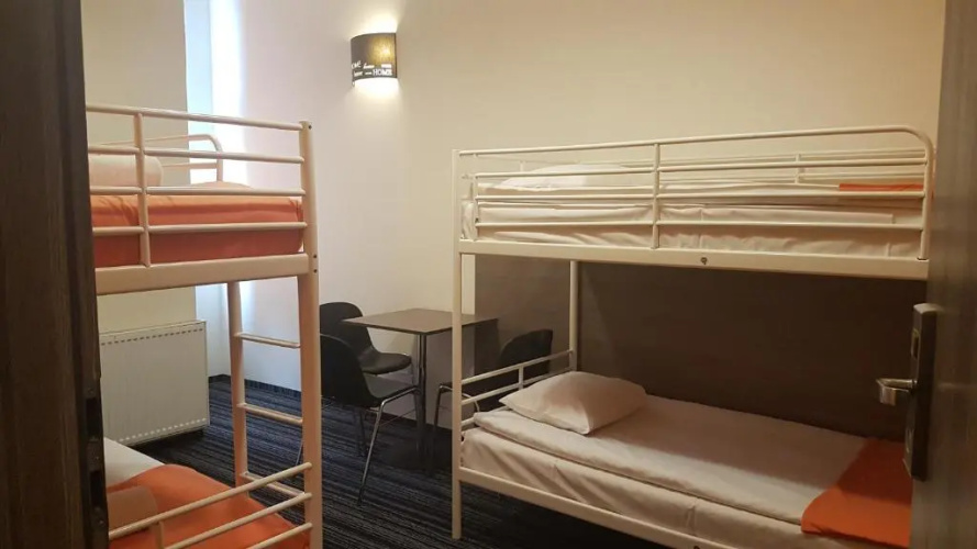 Planet Hostel