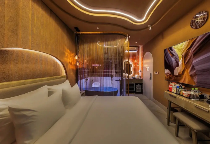 PYNT Hotel 2