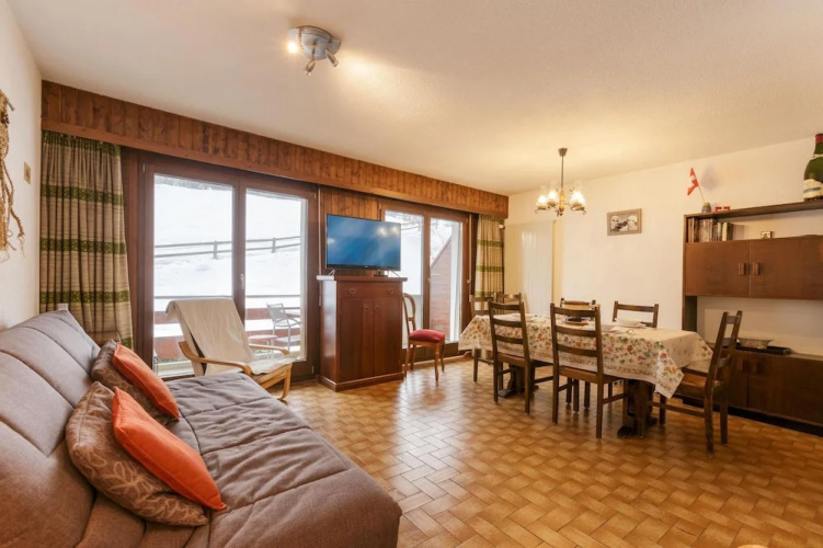 Nevada 205 4 pax centrally lain apartment with garage