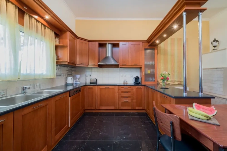 4 Bedrooms Family Villa with balcony