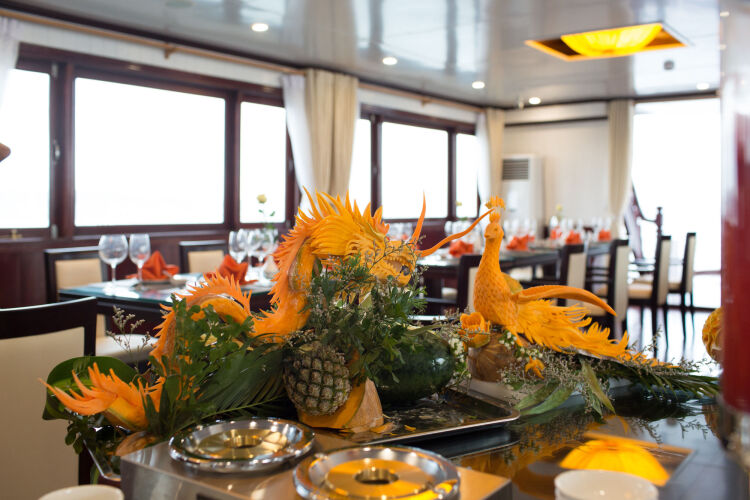 Halong Silversea CruiseOver view