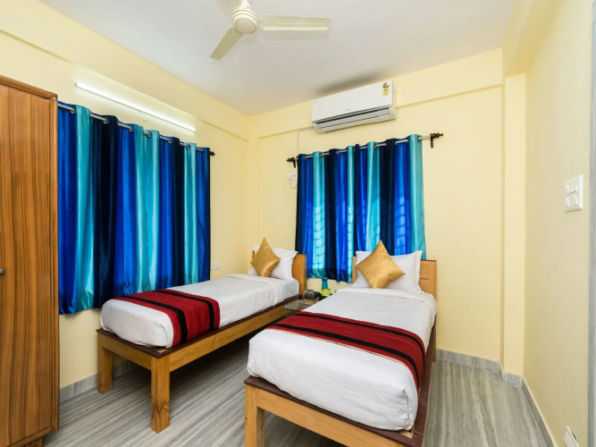 OYO 9811 Hotel Relax Inn