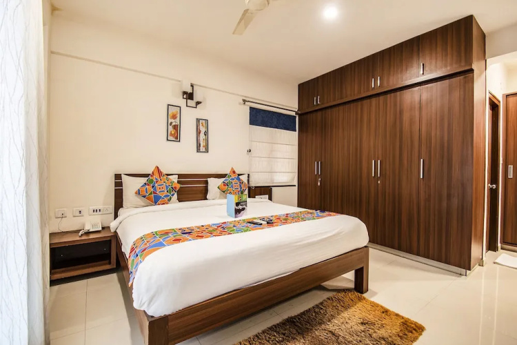 FabHotel Oakwoods Serai