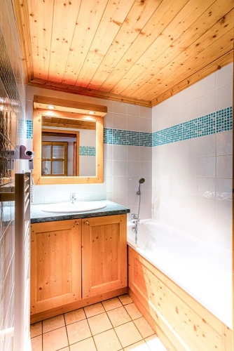 2 Bedrooms Sextuple Apartment