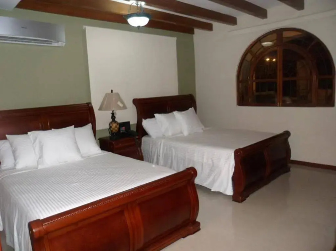 Hotel Maria Isabel