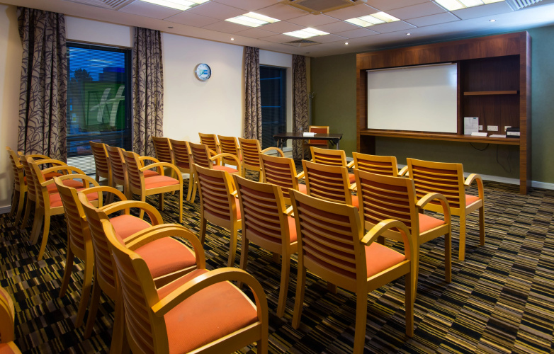 Holiday Inn Express Stevenage photo 16