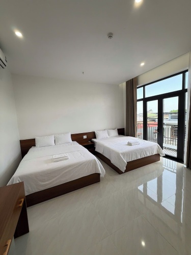 Deluxe Twin room with city view