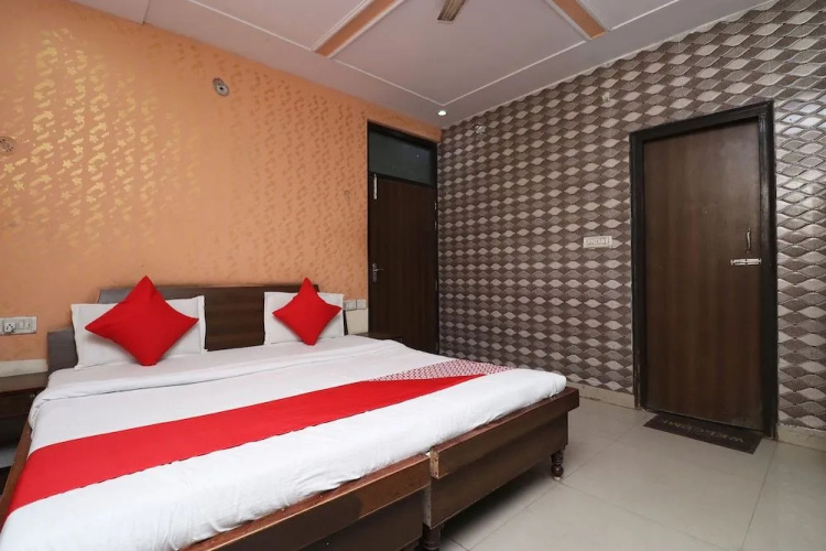 Oyo 29742 Hotel Seva & Restaurant