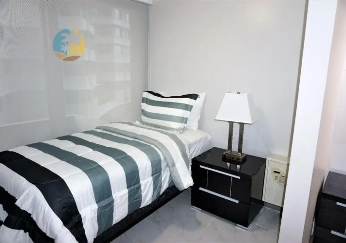 Luxury Beach Resort - HORA RENTALS