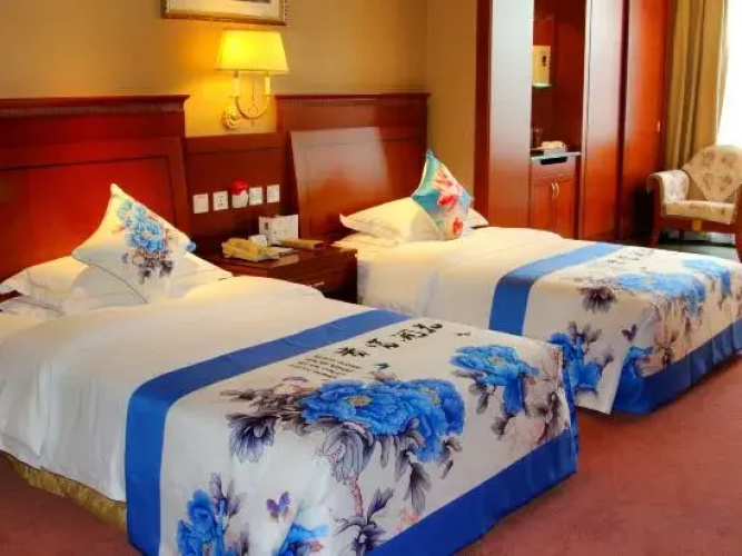 Zhengzhou Cheered Hotel