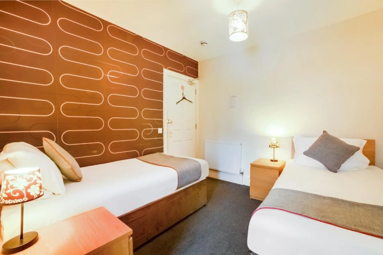 Standard Twin room