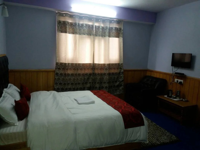 Hill Hotel Lachhung