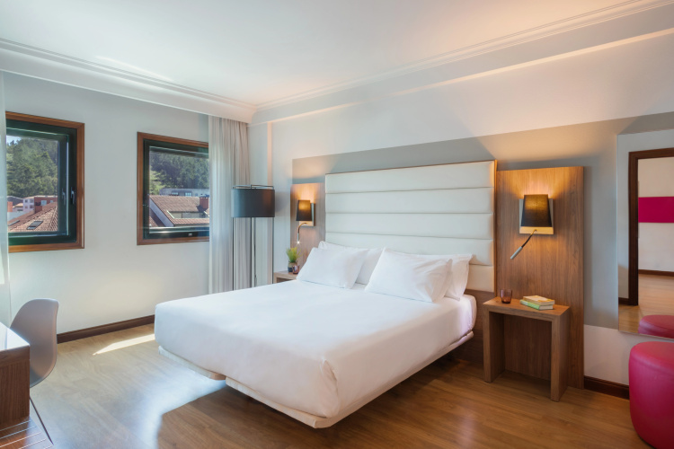 Hotel Santiago Plaza Affiliated By Melia photo 8