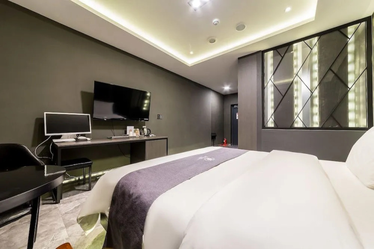 Rosabell Hotel