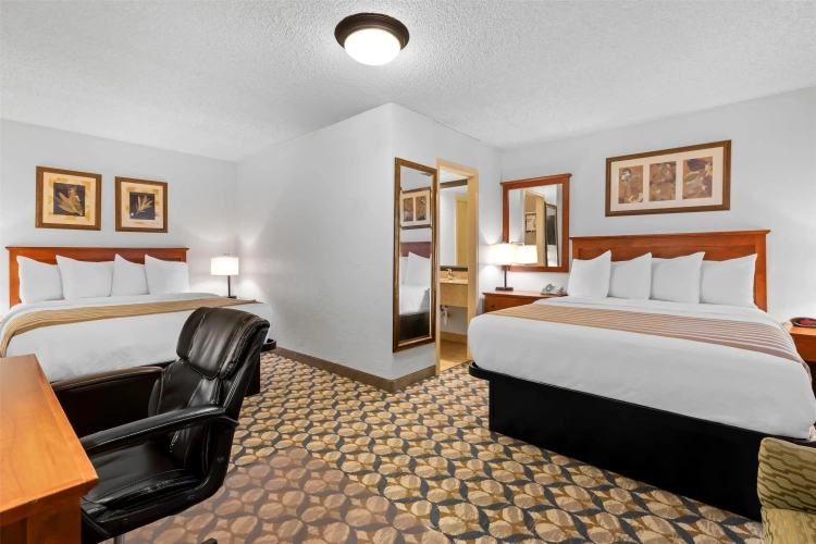 Standard Quadruple room