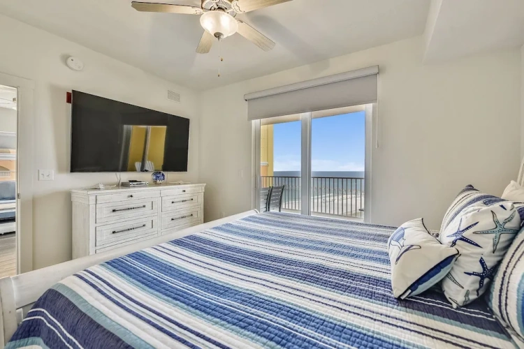 3 Bedrooms Standard room with balcony and with ocean view