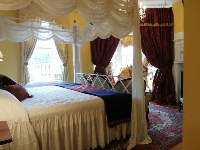 Hassinger Daniels Guest House