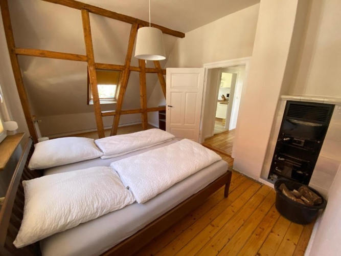 3 Bedrooms Apartment