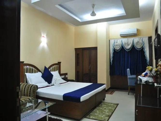 Platinum room