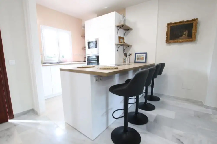 Luxury 4 Pers Apartment in Alhaurin de la Torre