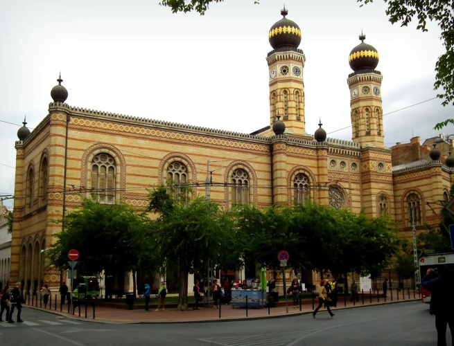 KM33 Apartments - Budapest - hostAID