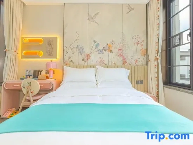 4 Bedrooms Luxury Attic room
