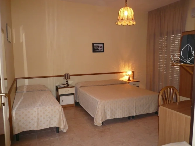 Standard Triple room with balcony