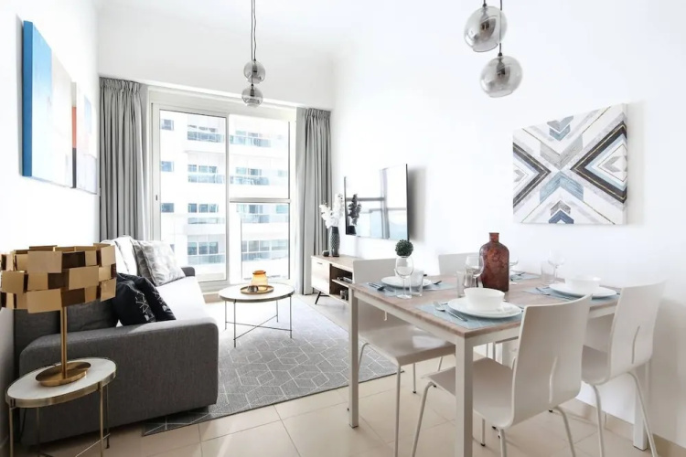 Modern and Stylish 1BR in Business Bay