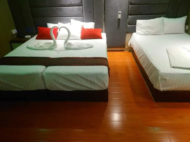 Rezala Restaurant Catering & Residence