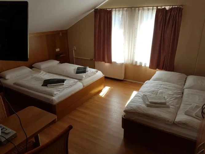 Comfort Triple room with view