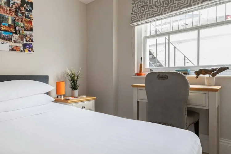 Callcott Street IV by Onefinestay