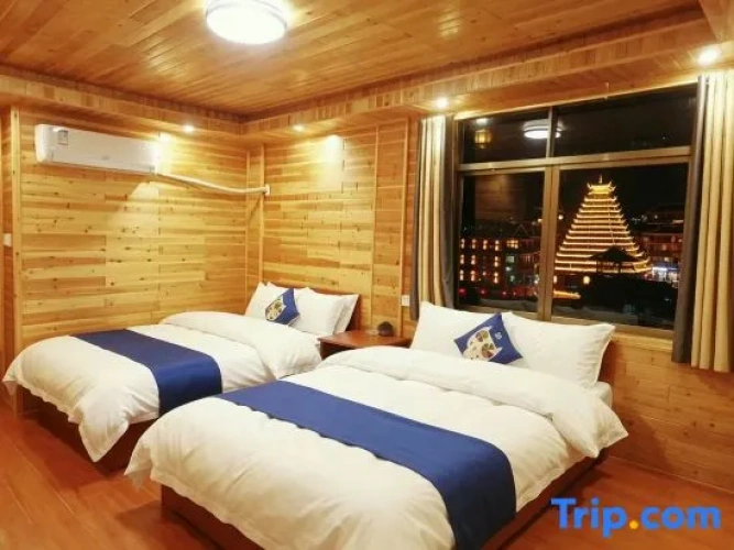Standard Twin Family room with river view