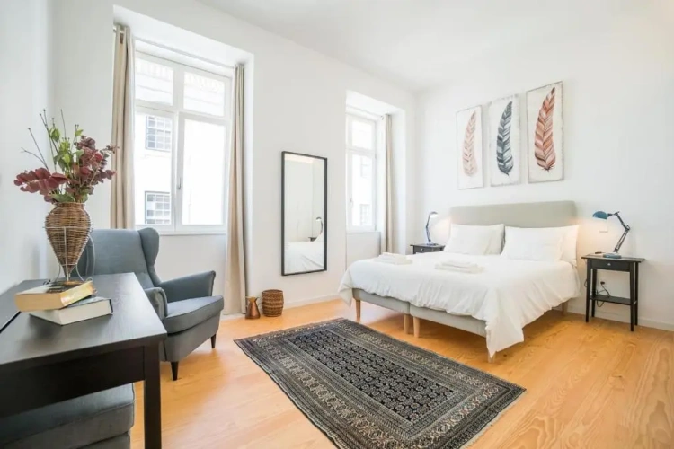 2 Bedrooms Apartment