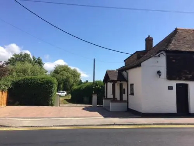 Willow Cottage