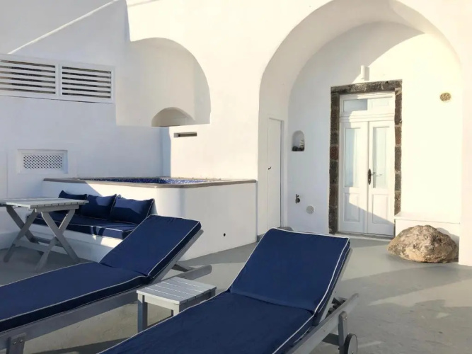 Altana Cliffside Villas