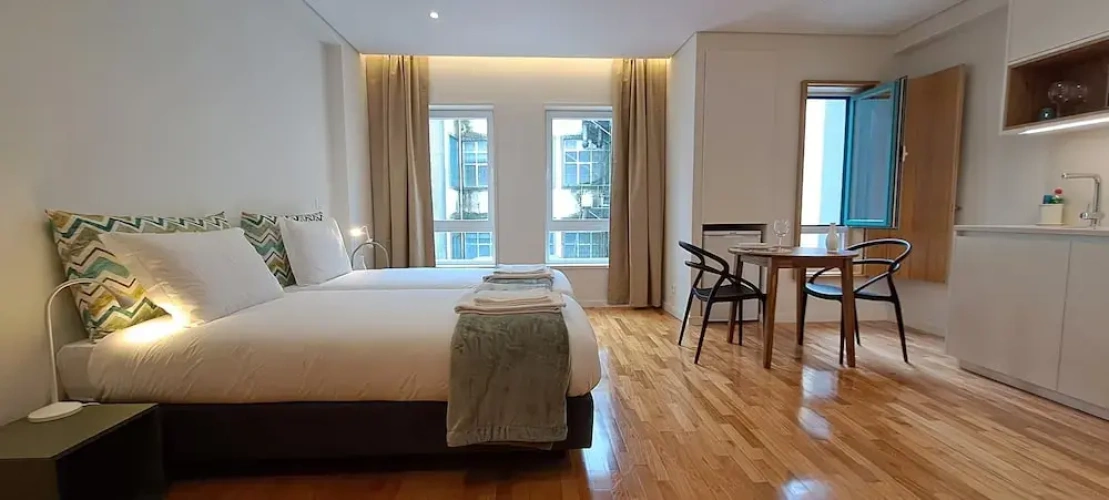 Apartment with courtyard view