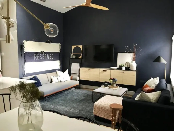 2 Bedrooms Apartment
