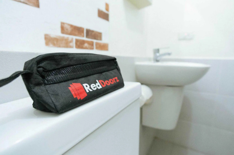 RedDoorz @ Brizky Hotel Palu