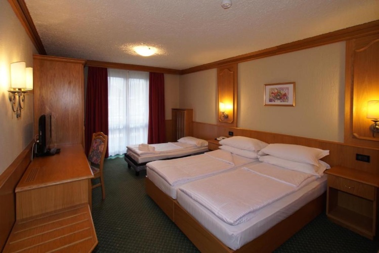Classic Triple room