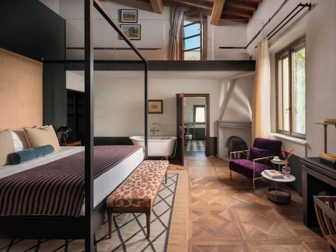 Deluxe room with balcony