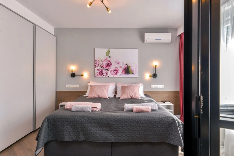 FM Luxury 1-BDR Apartment - ROSE