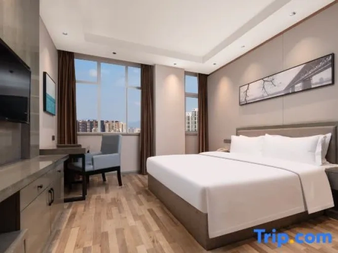 Standard Family room with view