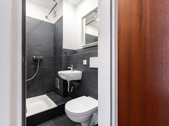 Single Apartment
