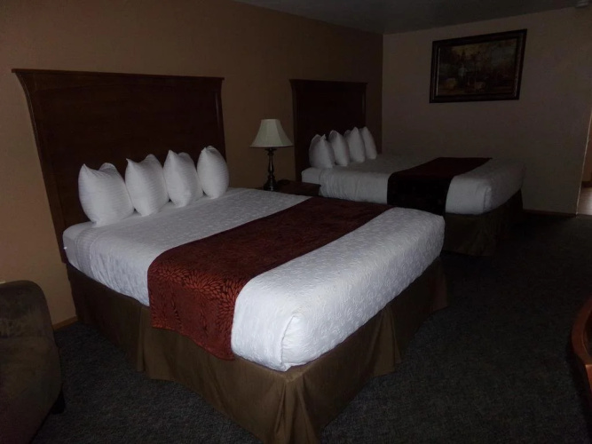 Cowlitz River Lodge