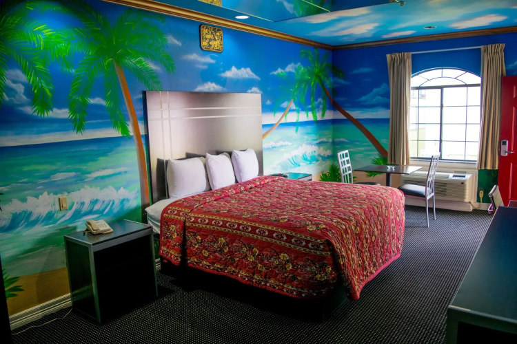 Scottish Inn & Suites