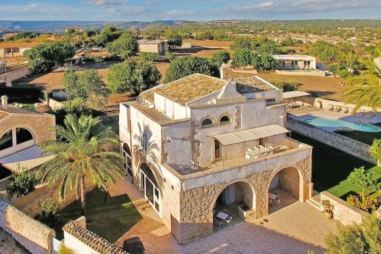 Standard Villa