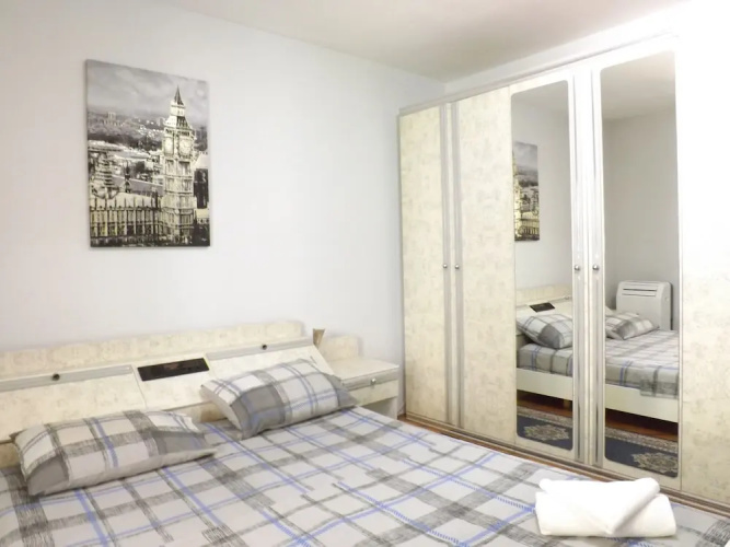 Three Bedroom Apartment With Garden