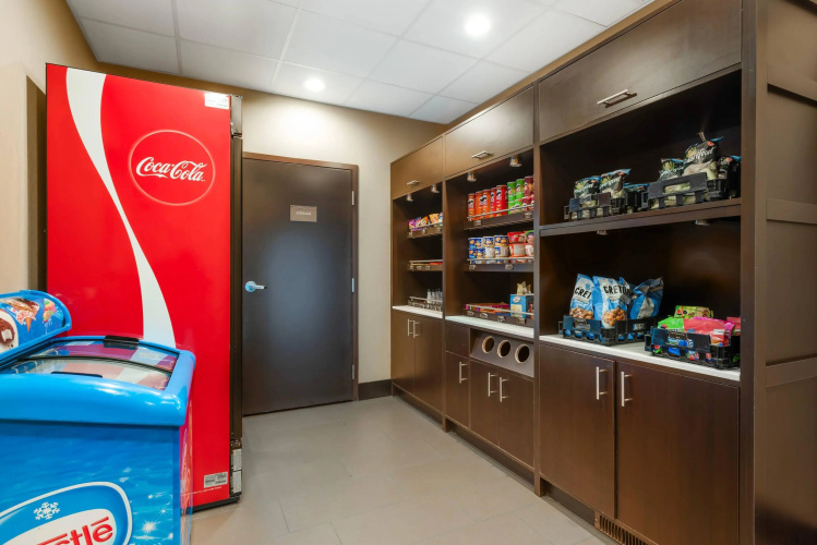 Comfort Inn And Suites Calgary Airport North photo 10