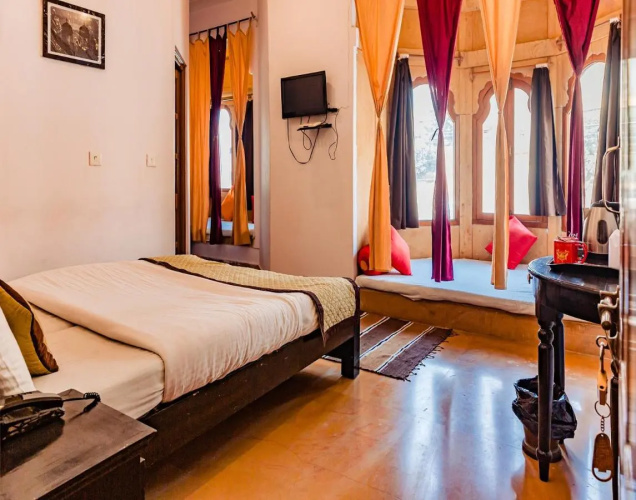 Hotel Lal Garh Fort And Palace